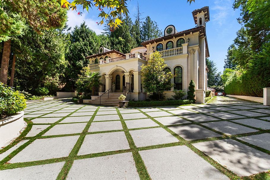 4768 W 4th Avenue Vancouver, BC - 35