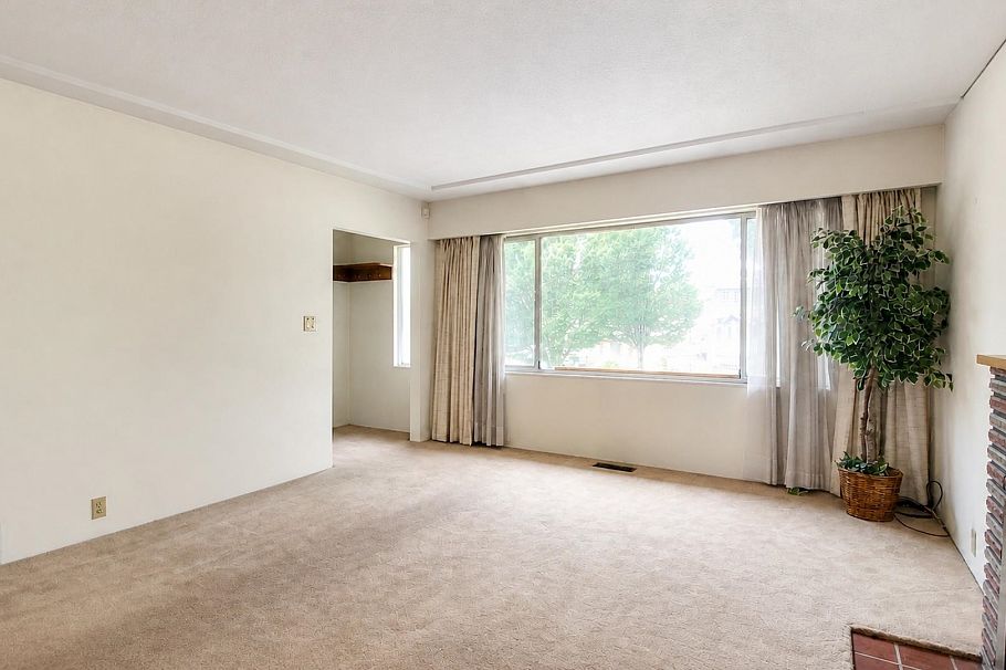 2748 E 6th Avenue Vancouver, BC - 8