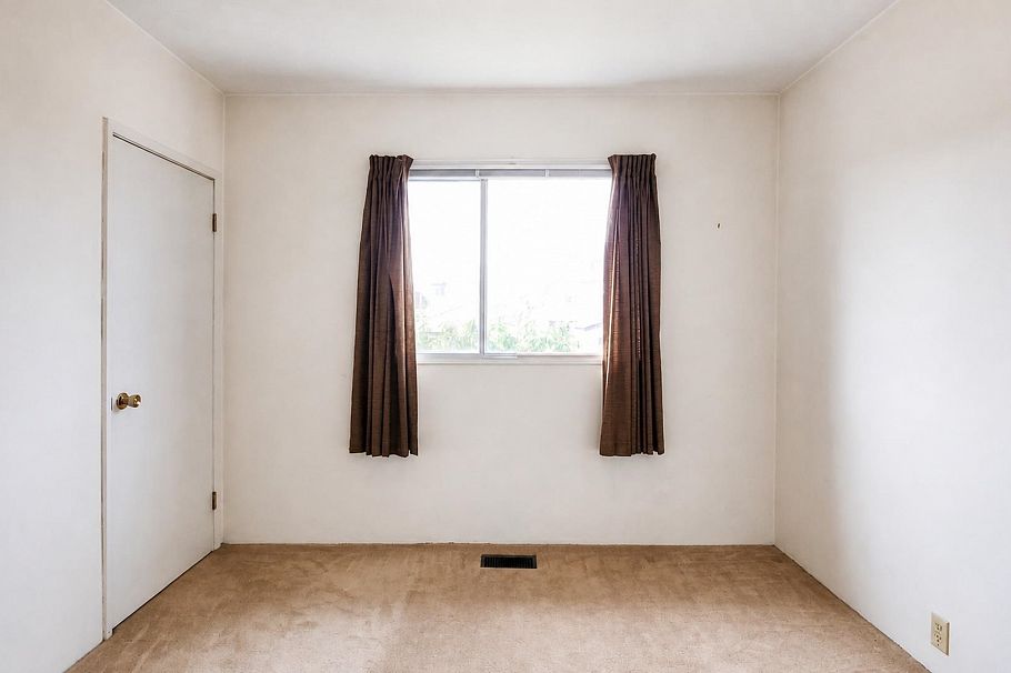 2748 E 6th Avenue Vancouver, BC - 22