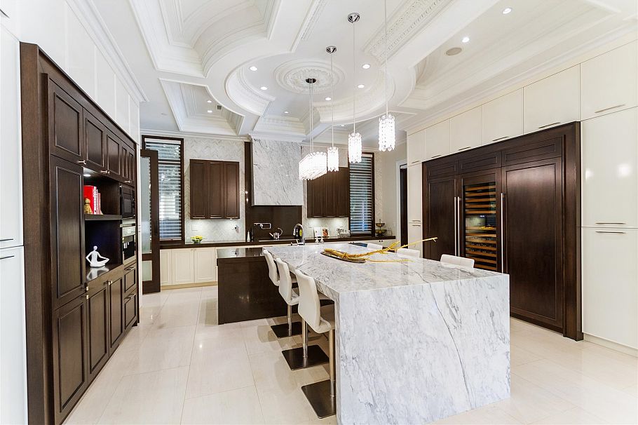 4768 W 4th Avenue Vancouver, BC - 5