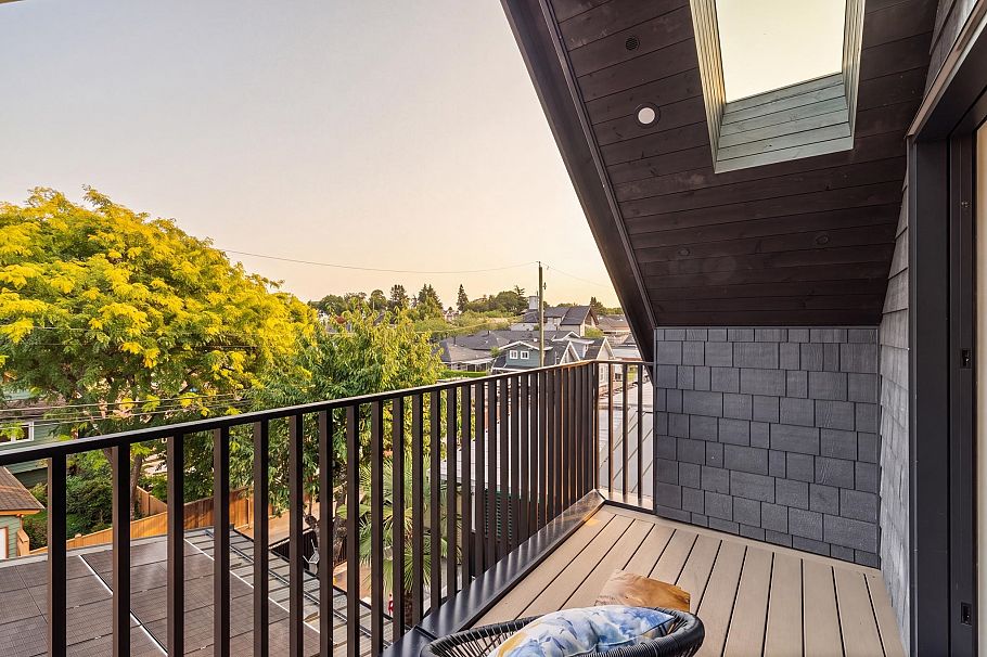 2 4956 Chester Street Vancouver, BC - 21