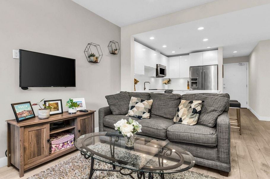 117 723 W 3rd Street North Vancouver, BC - 6