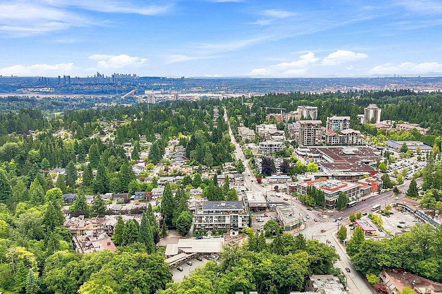 401 1327 Draycott Road North Vancouver, BC - 32