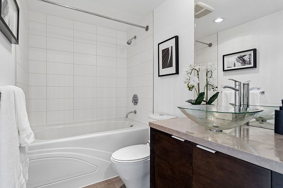 2106 918 Cooperage Way Vancouver, BC - 25