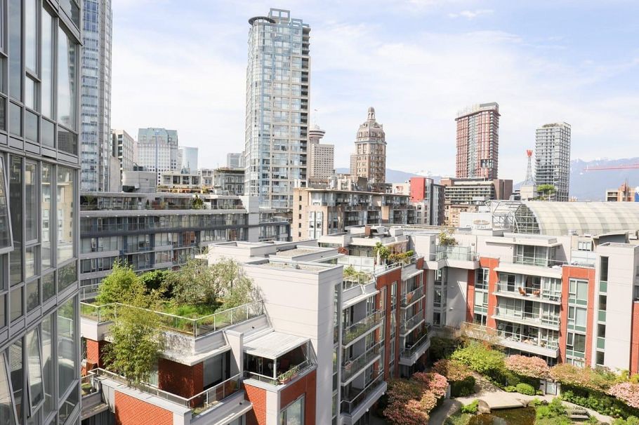 1009 688 Abbott Street Vancouver, BC - 4