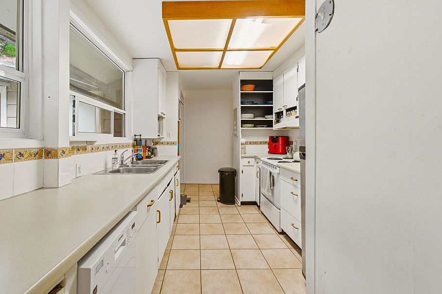 1463 Avonlynn Crescent North Vancouver, BC - 7