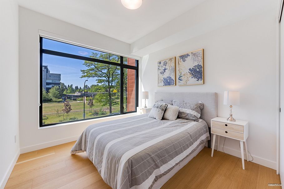 302 6485 Manitoba Street Vancouver, BC - 16
