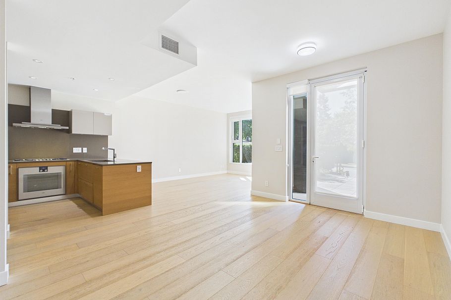 1573 W 57 Avenue Vancouver, BC - 7