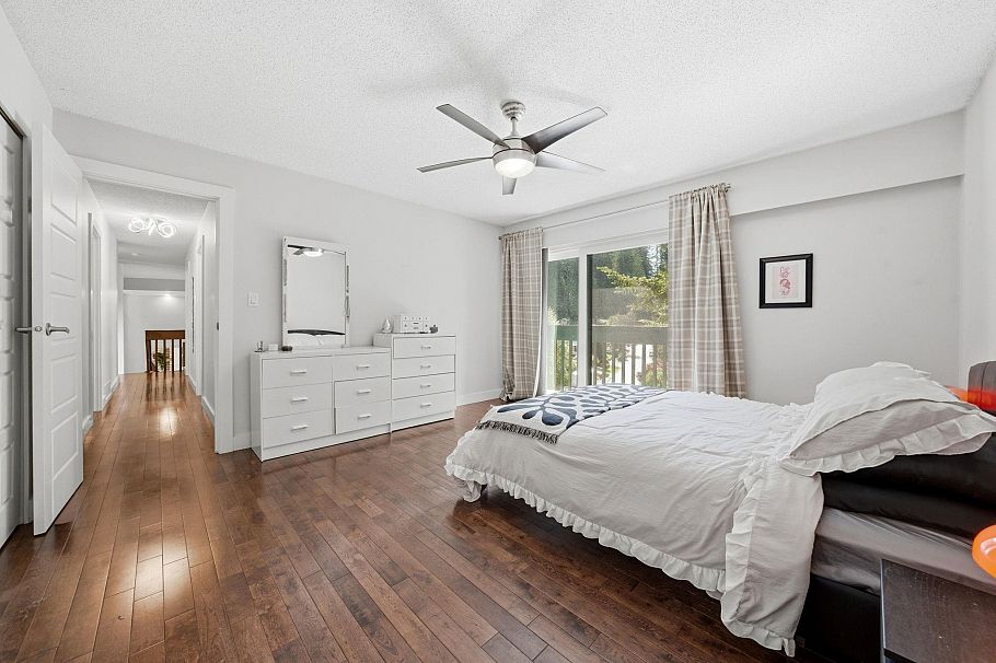 2086 Rivergrove Place North Vancouver, BC - 24