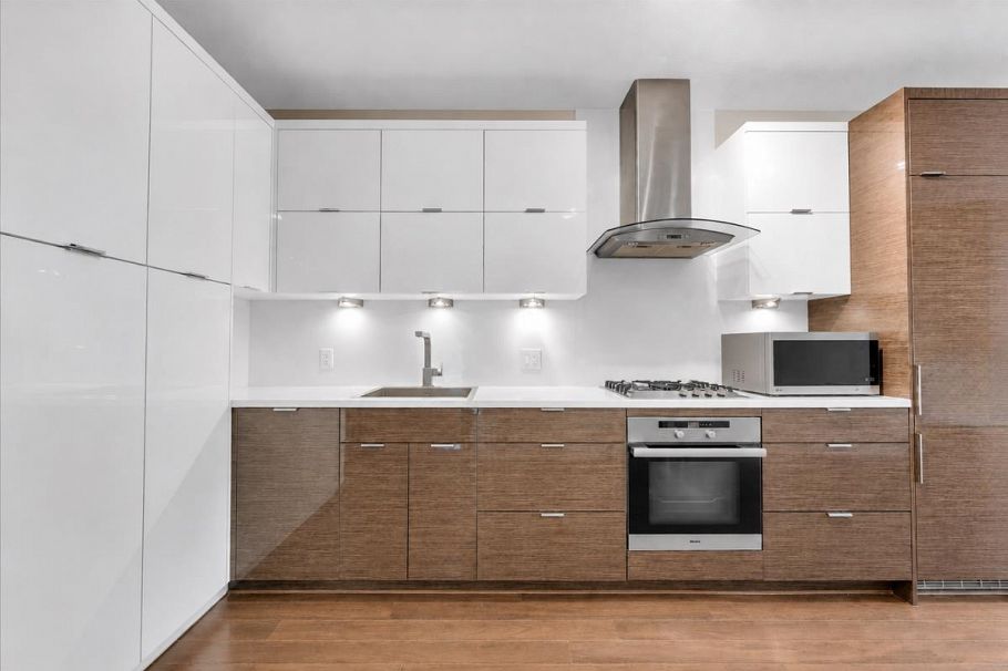 216 1777 W 7th Avenue Vancouver, BC - 2