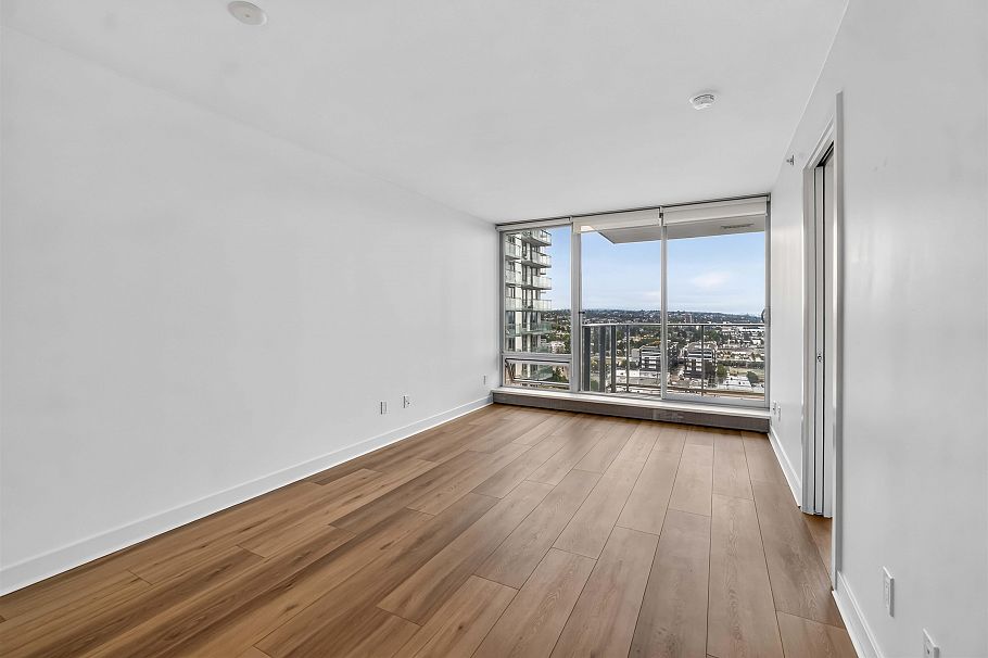 2206 8131 Nunavut Lane Vancouver, BC - 5