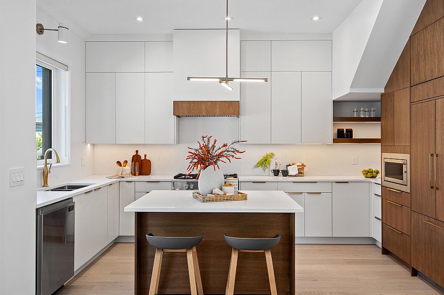 2 4845 Commercial Street Vancouver, BC - 10