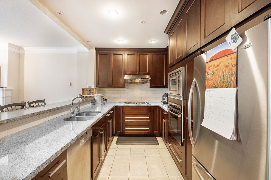 218 4685 Valley Drive Vancouver, BC - 2