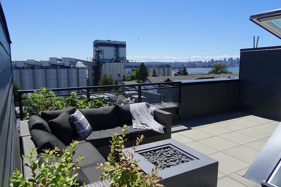 444 545 E 2nd Street North Vancouver, BC - 3
