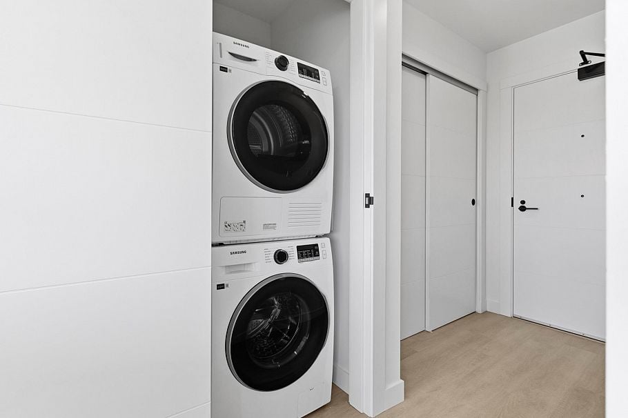 501 2268 E Broadway Vancouver, BC - 16