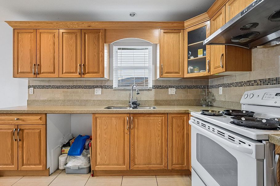 3795 Fleming Street Vancouver, BC - 11