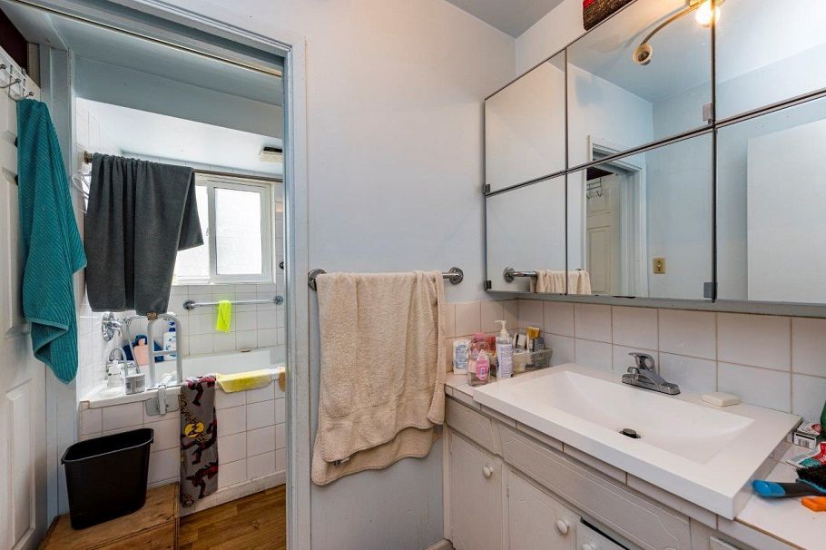 4339 Cliffmont Road North Vancouver, BC - 25