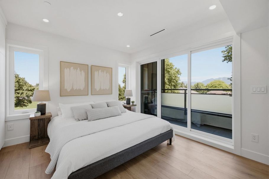 1 3018 E 19th Avenue Vancouver, BC - 20