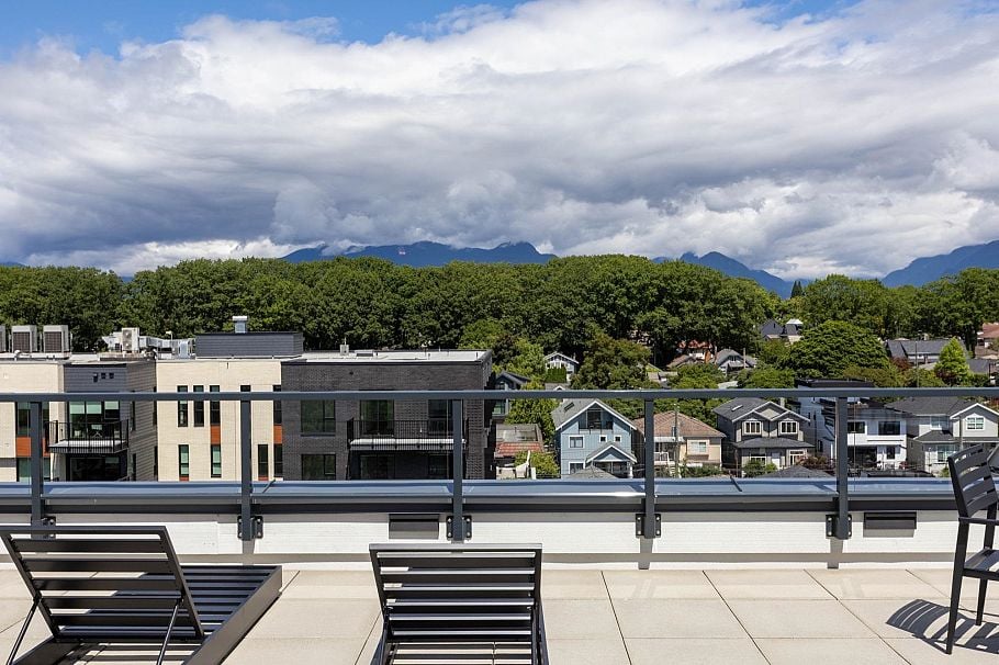 501 2268 E Broadway Vancouver, BC - 22