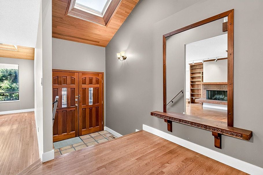 5600 Grousewoods Place North Vancouver, BC - 7