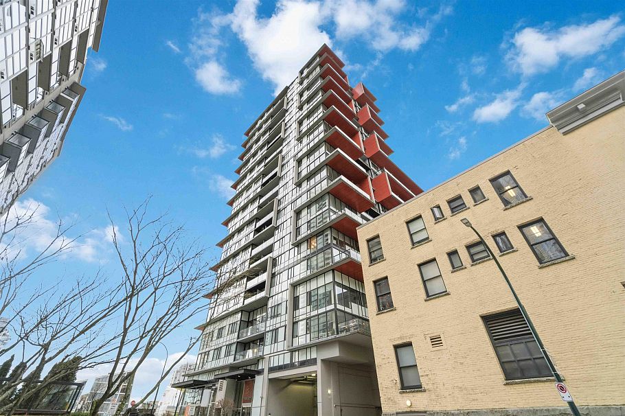 2303 1325 Rolston Street Vancouver, BC - 3