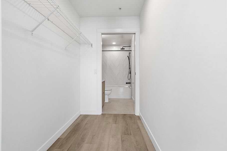504 2268 E Broadway Vancouver, BC - 10