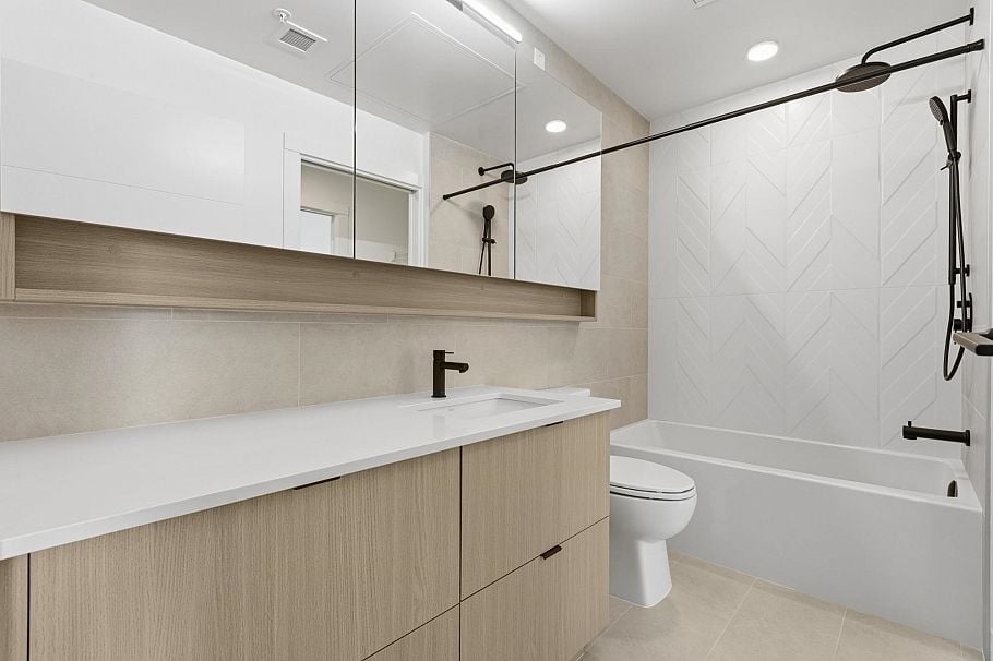 403 2268 E Broadway Vancouver, BC - 8
