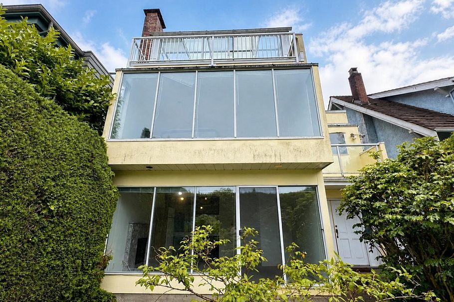 4438 W 4th Avenue Vancouver, BC - 3
