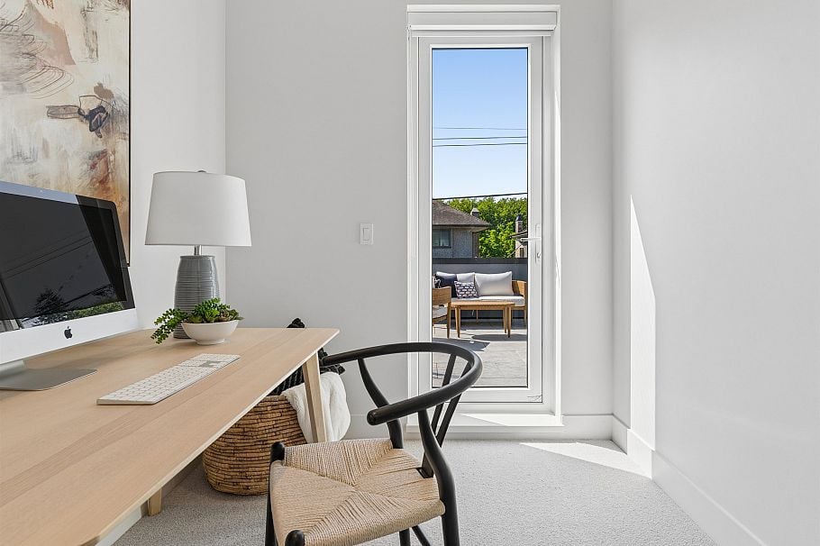 2 3060 W 34th Avenue Vancouver, BC - 25