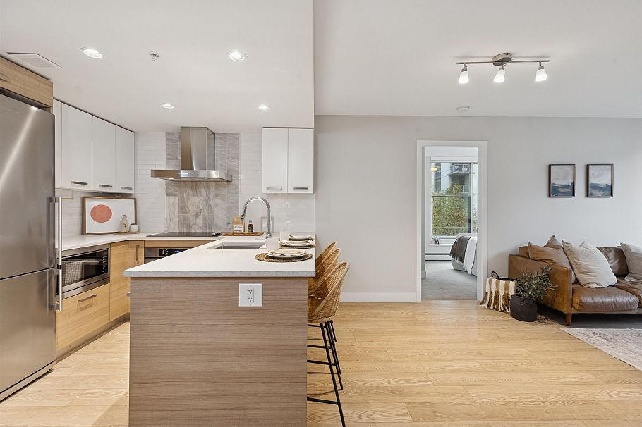 329 1783 Manitoba Street Vancouver, BC - 1