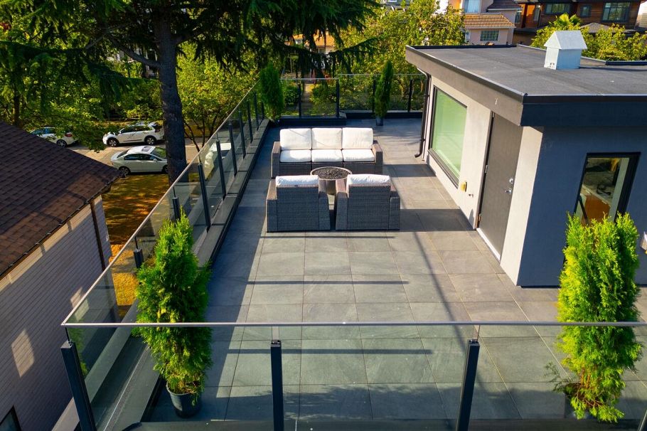 136 E 61st Avenue Vancouver, BC - 38
