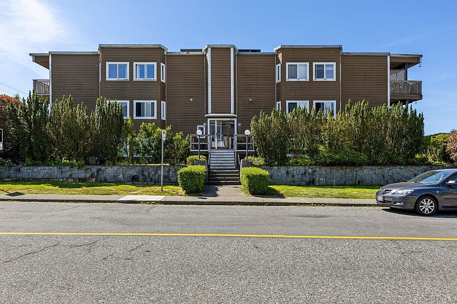 102 107 W 27th Street North Vancouver, BC - 18