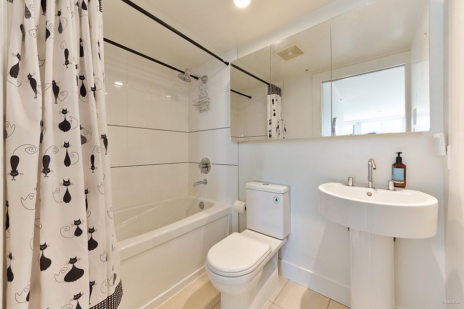 1501 565 Smithe Street Vancouver, BC - 4