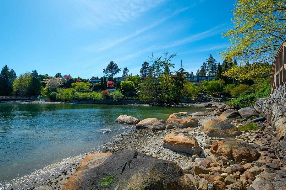 4455 Harris Place North Vancouver, BC - 33