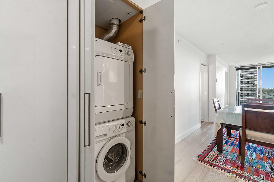 2303 1325 Rolston Street Vancouver, BC - 8