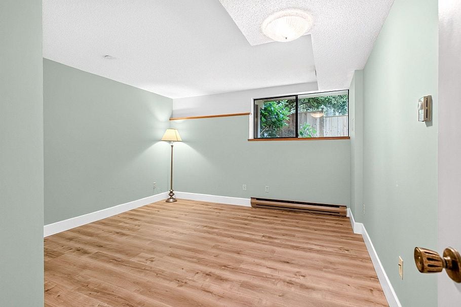 5600 Grousewoods Place North Vancouver, BC - 30