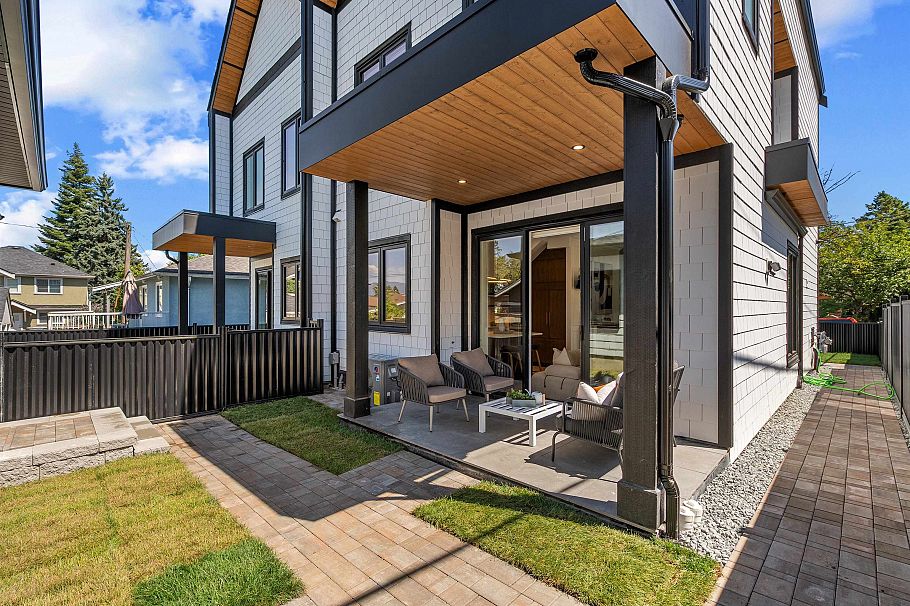 2 4845 Commercial Street Vancouver, BC - 30
