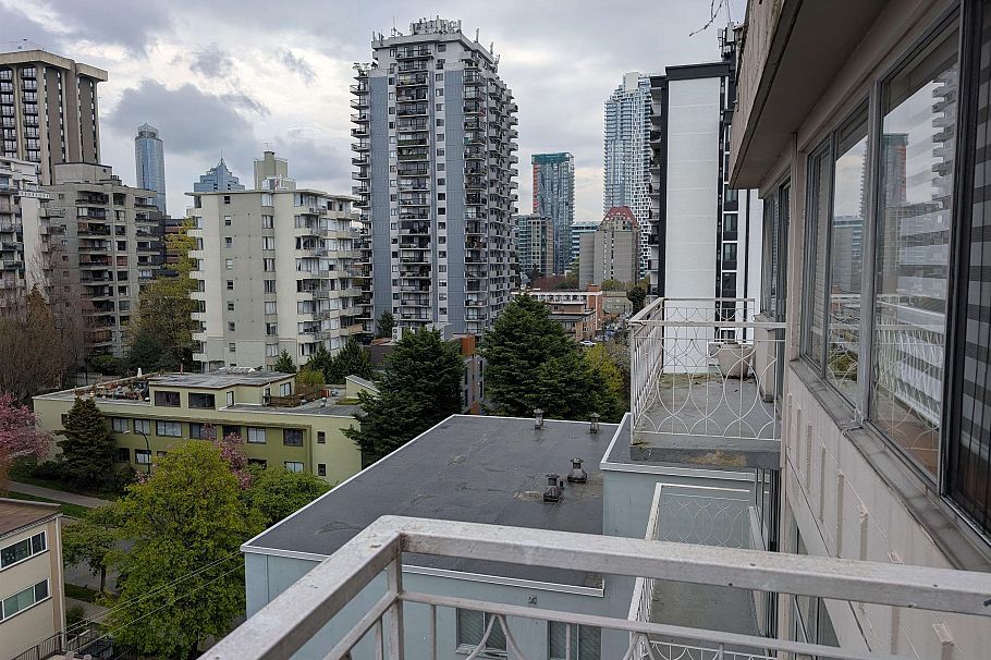 1104 1219 Harwood Street Vancouver, BC - 7