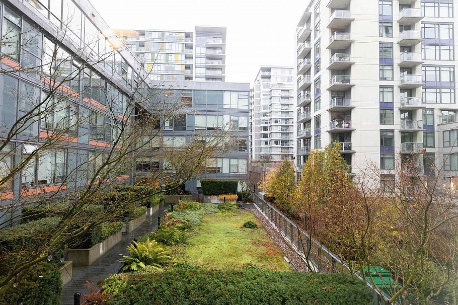 329 1783 Manitoba Street Vancouver, BC - 21