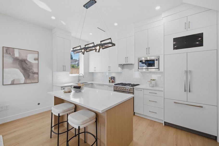 3016 E 19th Avenue Vancouver, BC - 10