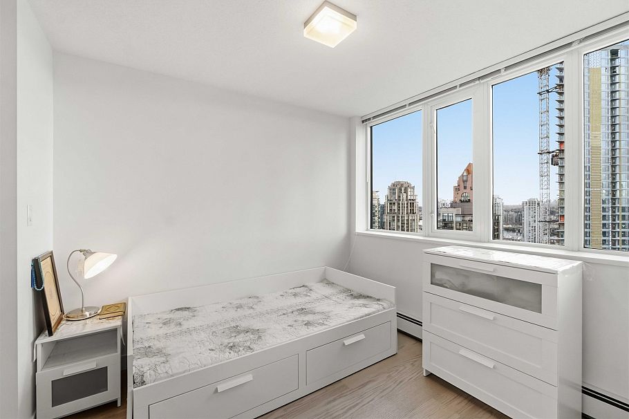 2303 1325 Rolston Street Vancouver, BC - 16