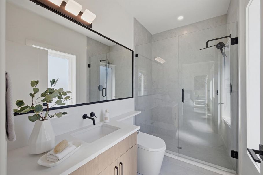 3016 E 19th Avenue Vancouver, BC - 18