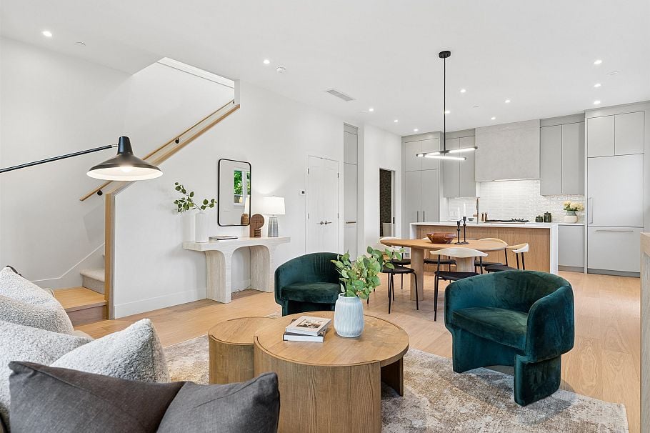 2 3060 W 34th Avenue Vancouver, BC - 13