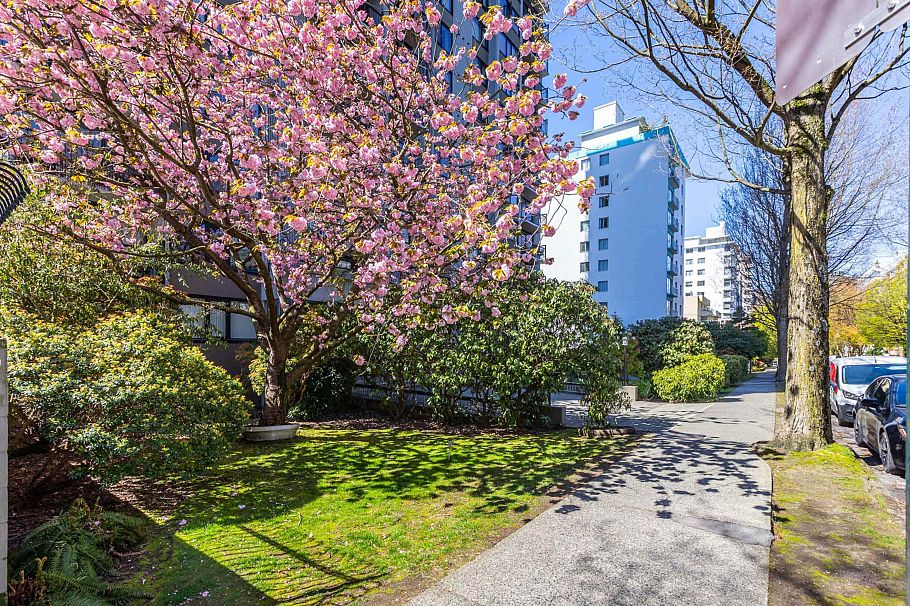 407 1330 Harwood Street Vancouver, BC - 34