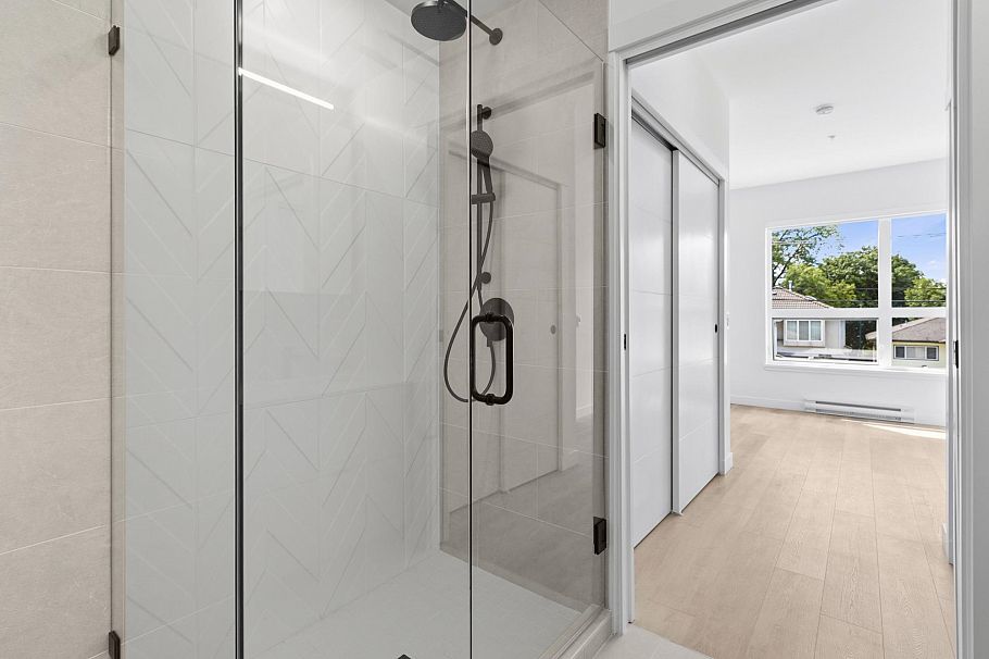 202 2268 E Broadway Vancouver, BC - 17