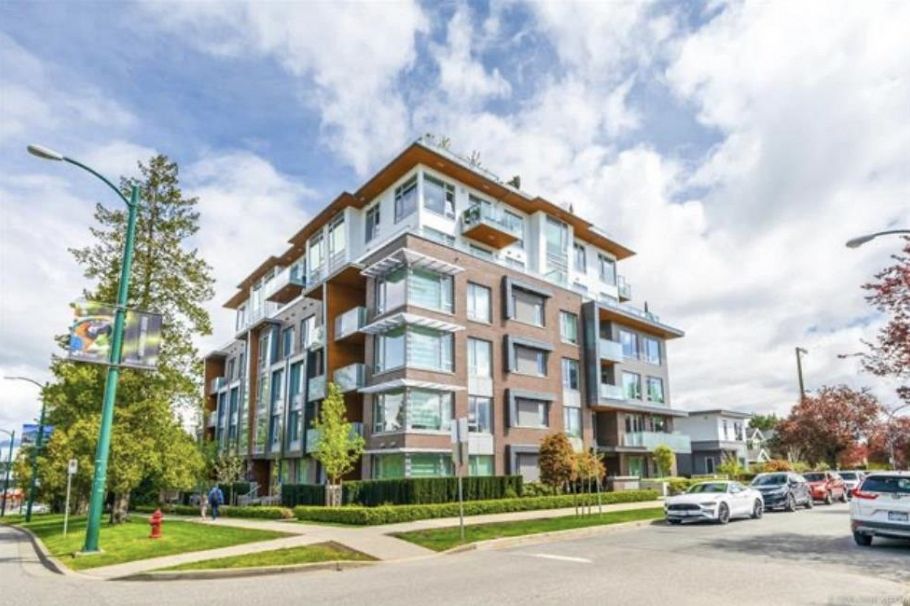 487 W 26th Avenue Vancouver, BC - 1
