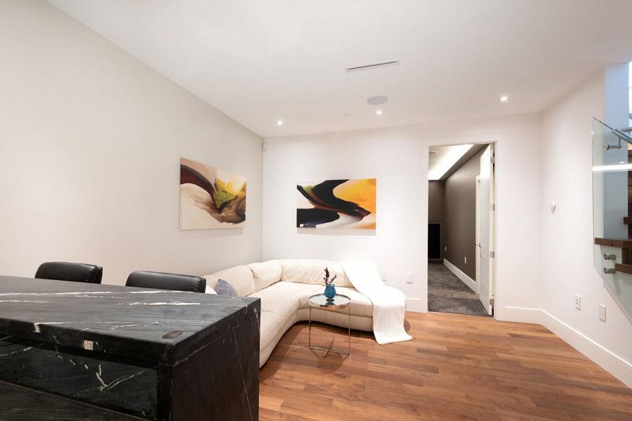 136 E 61st Avenue Vancouver, BC - 28