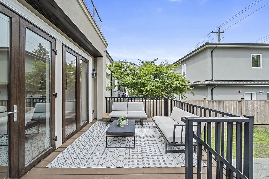 4347 W 9th Avenue Vancouver, BC - 13