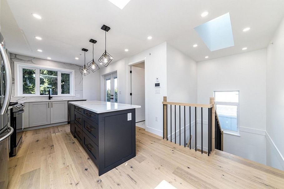 1&2 5455 Killarney Street Vancouver, BC - 3