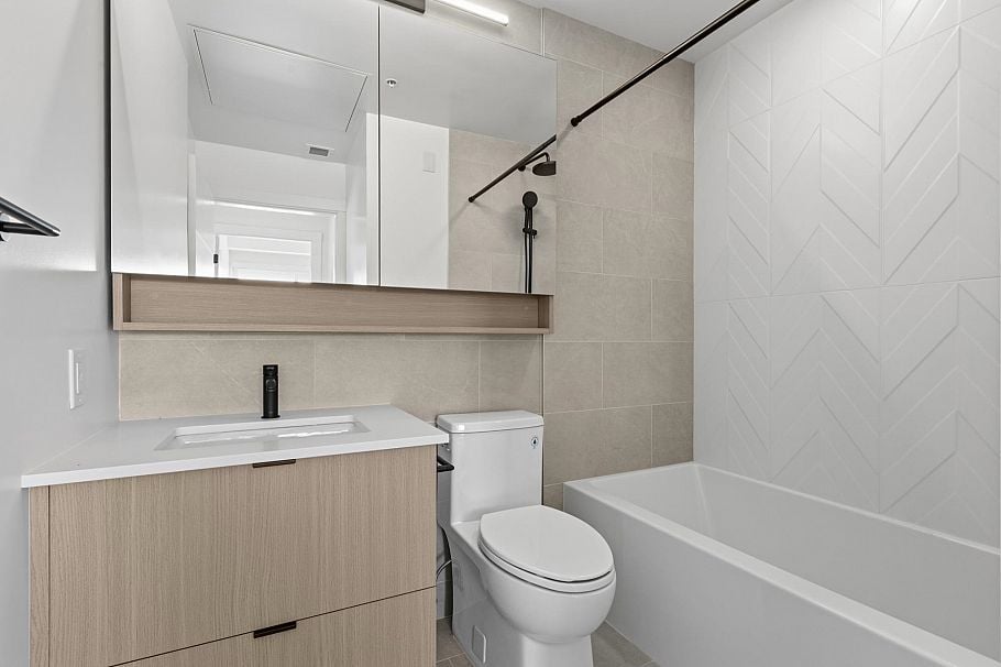 501 2268 E Broadway Vancouver, BC - 14